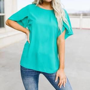NEW FSL tulip sleeve blouse in kelly green